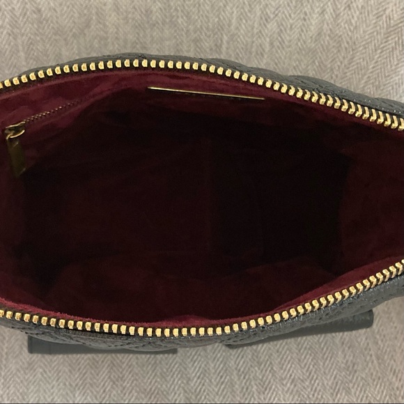 Marc Jacobs Blake Quilted Leather Leather Shoulder Bag - Picture 8 of 12